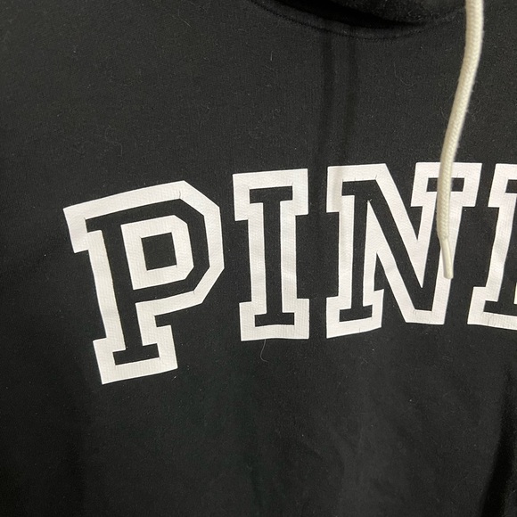 vs pink sweatshirt - Picture 3 of 5